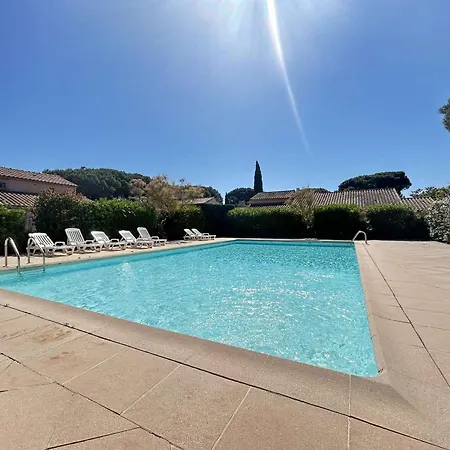 Mediterraneenne 5 Pieces, 8 Pers, Terrasse, Jardin, Parking - Fr-1-226-559 בית נופש סן-מקסים